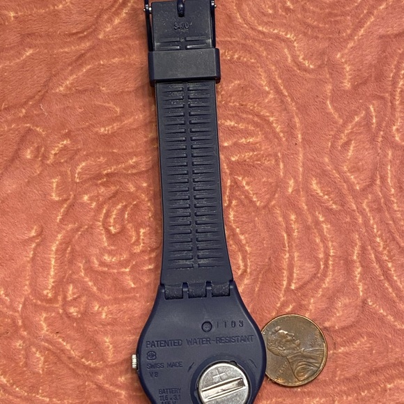 2015 SWATCH Watch Ladies Champs Elysees Style needs battery Limited Edition - Picture 9 of 11